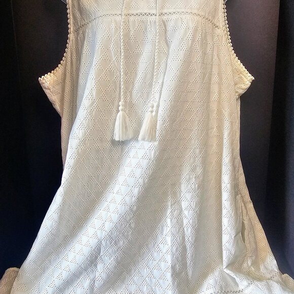 TOMMY BAHAMA EYELET MAXI SLEEVELESS DRESS SZ XL WHITE - Picture 1 of 11